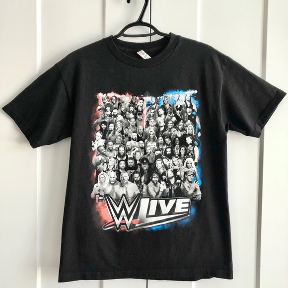 WWE Live RAW T-Shirt, 2017 Smackdown Tour, Wrestling, Mens, Med, Good Condition - Picture 1 of 8